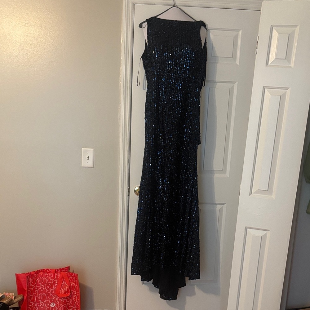 Elegant Sequin Evening Dress - Black and Blue